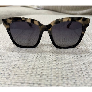 Women's Diff Tortoiseshell & Black Sunglasses